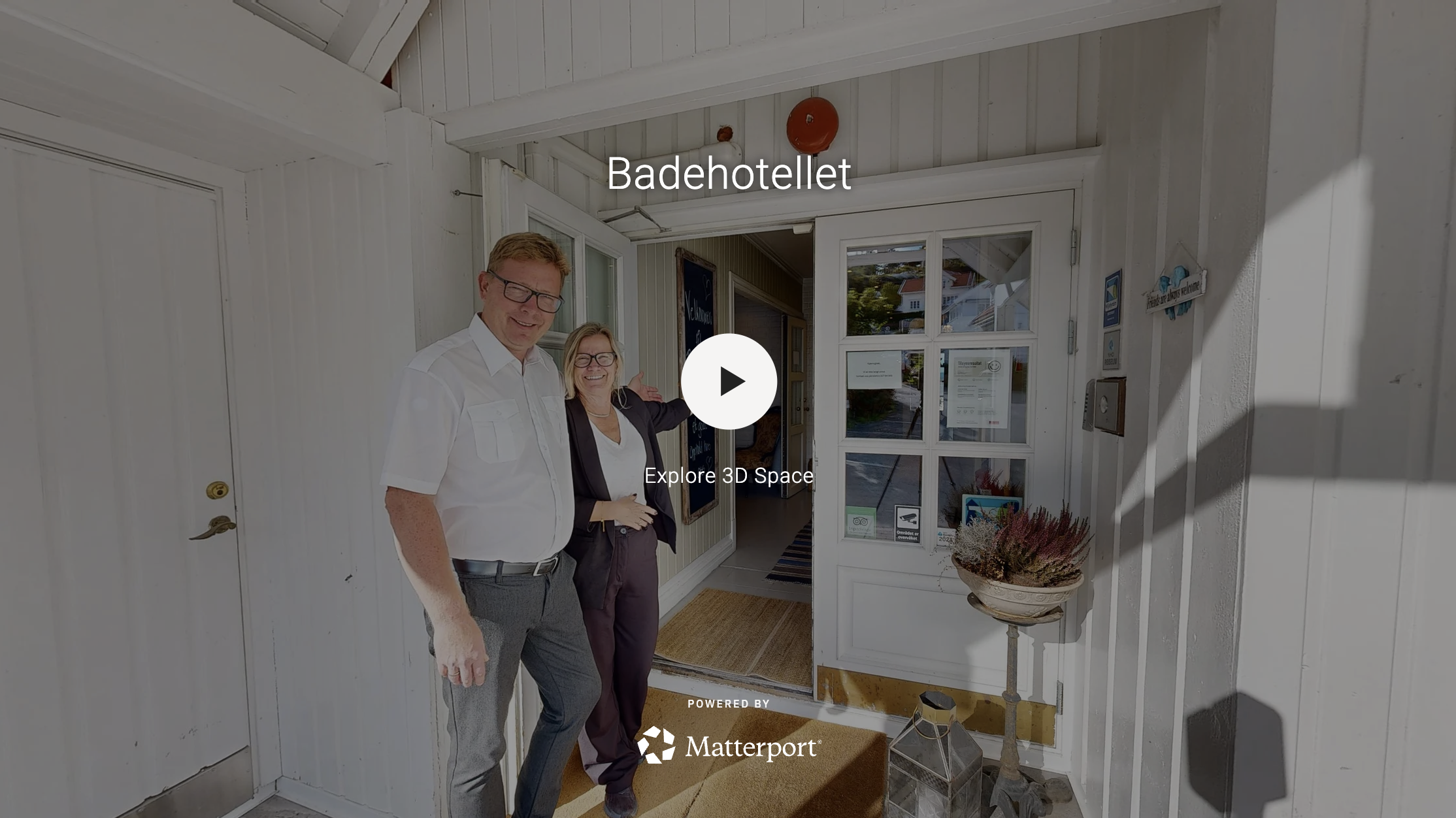 Badehotellet viser deg rund med 3D Explore